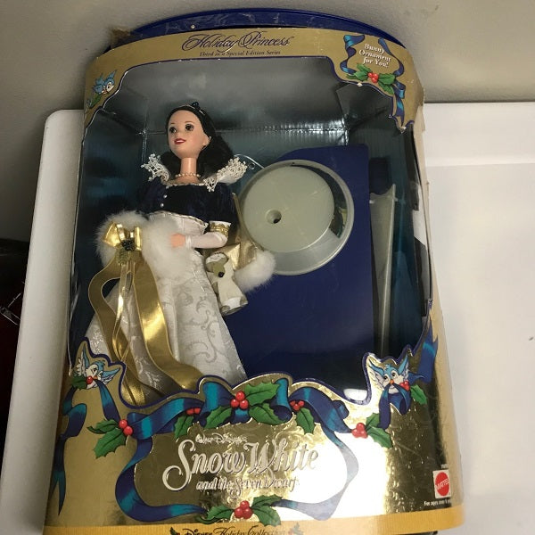 Disney Holiday Collection Snow White Holiday Princess Doll 1998 -  Chickenmash Farm